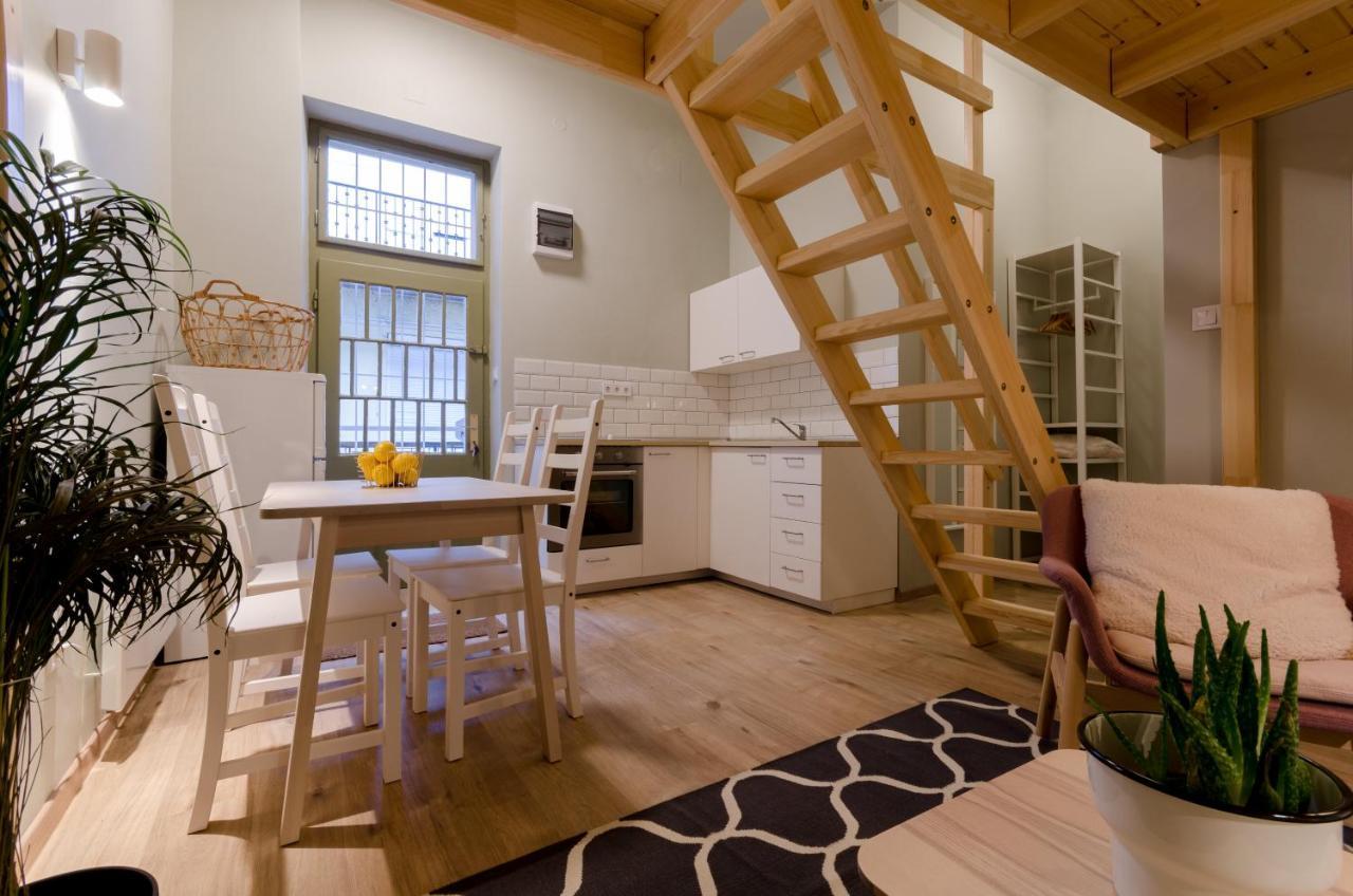 Cosy Studio In Party District Ak20S Budapest Bagian luar foto