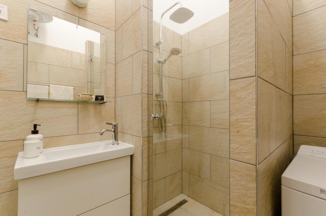 Cosy Studio In Party District Ak20S Budapest Bagian luar foto